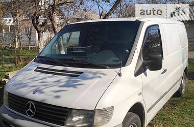 Грузопассажирский фургон Mercedes-Benz Vito 2002 в Калуше