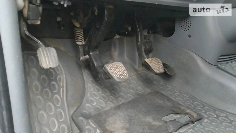 Вантажопасажирський фургон Mercedes-Benz Vito 2007 в Умані