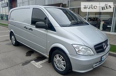 Вантажопасажирський фургон Mercedes-Benz Vito 2011 в 