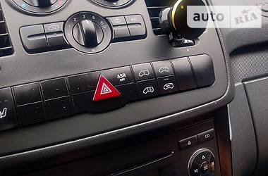 Вантажопасажирський фургон Mercedes-Benz Vito 2011 в 