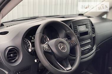 Вантажопасажирський фургон Mercedes-Benz Vito 2016 в 