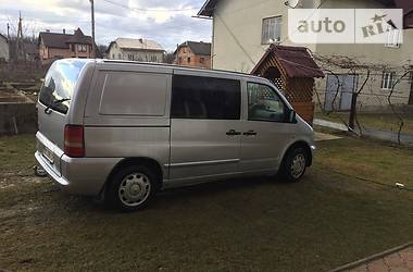 Вантажопасажирський фургон Mercedes-Benz Vito 2001 в 