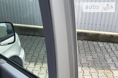 Вантажопасажирський фургон Mercedes-Benz Vito 2005 в 
