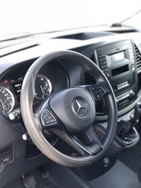 Мінівен Mercedes-Benz Vito 2015 в Чернівцях
