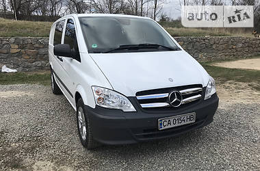 Вантажопасажирський фургон Mercedes-Benz Vito 2011 в 