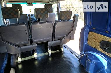 Вантажопасажирський фургон Mercedes-Benz Vito 2001 в 