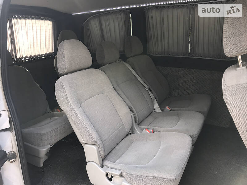 Вантажопасажирський фургон Mercedes-Benz Vito 2005 в Києві