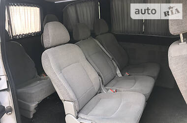 Вантажопасажирський фургон Mercedes-Benz Vito 2005 в 