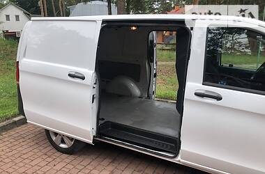 Вантажопасажирський фургон Mercedes-Benz Vito 2016 в 