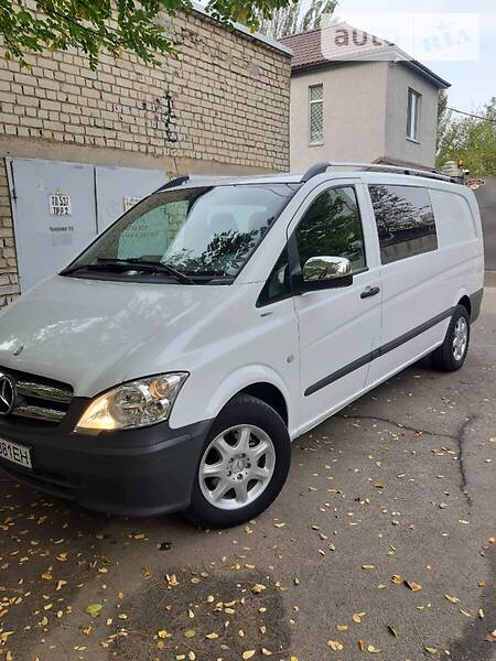 Грузопассажирский фургон Mercedes-Benz Vito 2012 в Николаеве