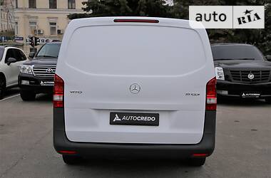 Грузопассажирский фургон Mercedes-Benz Vito 2015 в Харькове
