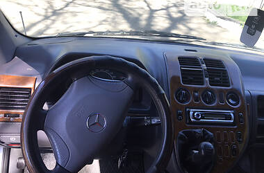 Минивэн Mercedes-Benz Vito 2003 в Теофиполе