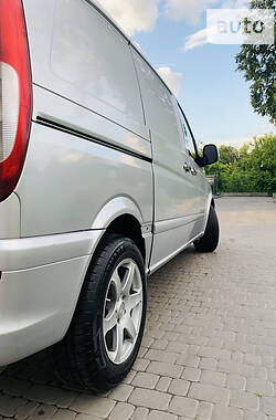 Минивэн Mercedes-Benz Vito 2006 в Коростене