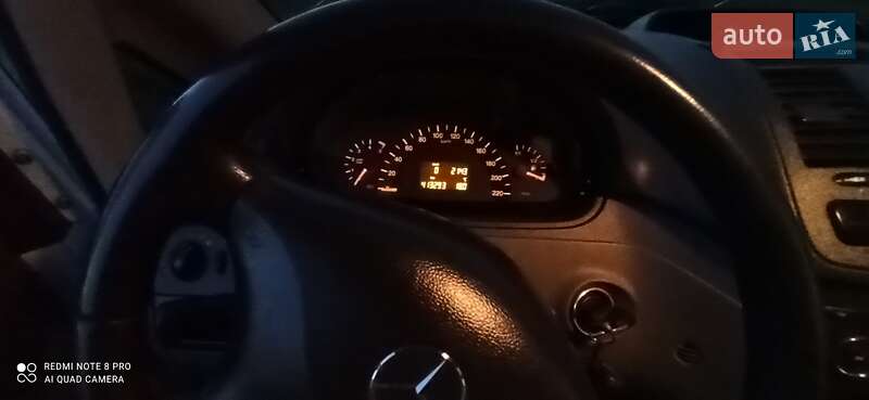 Минивэн Mercedes-Benz Vito 2006 в Черновцах