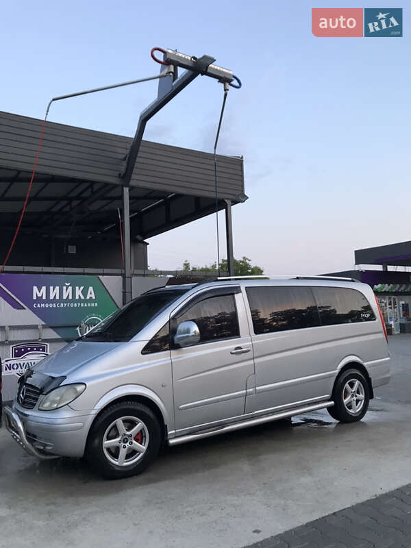 Минивэн Mercedes-Benz Vito 2004 в Магале