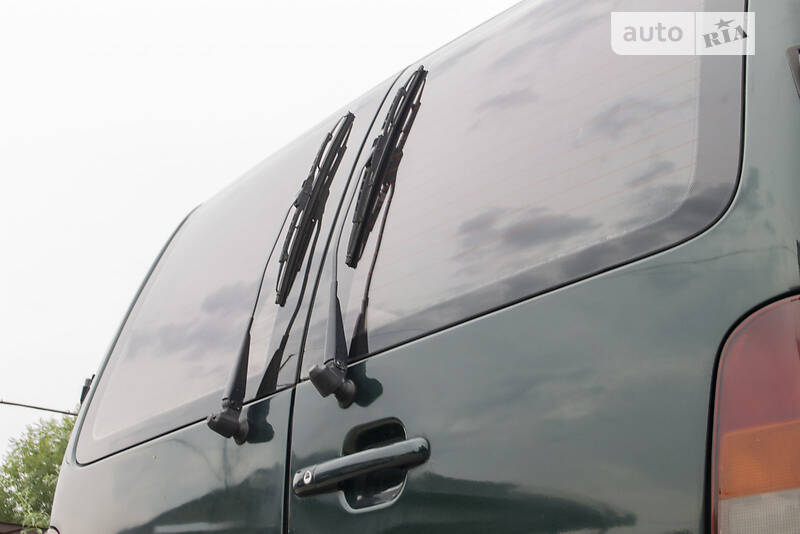 Мінівен Mercedes-Benz Vito 2001 в Нововолинську