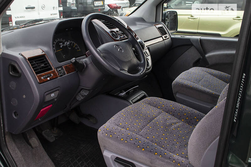 Мінівен Mercedes-Benz Vito 2001 в Нововолинську