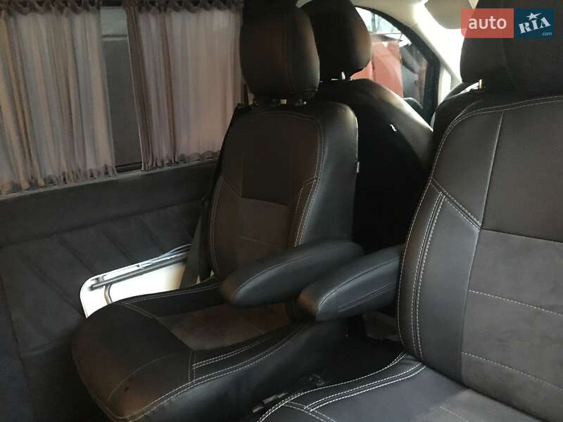 Мінівен Mercedes-Benz Vito 2015 в Дніпрі