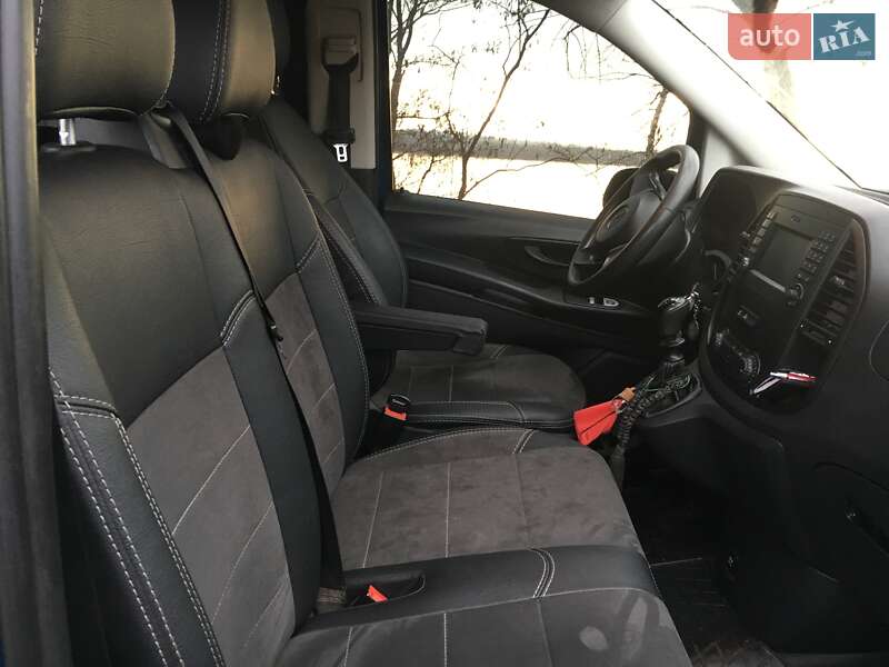 Мінівен Mercedes-Benz Vito 2015 в Дніпрі