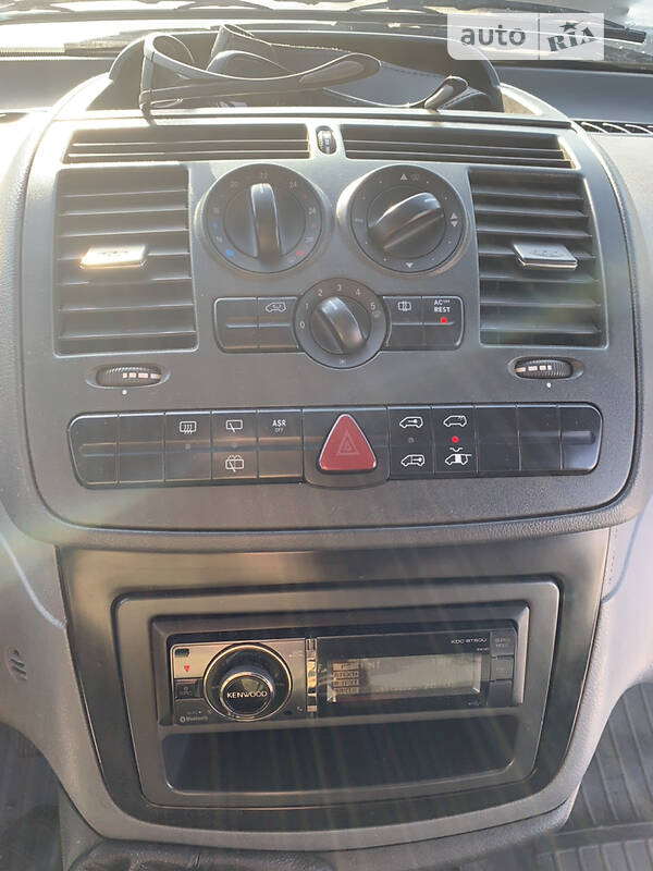 Грузовой фургон Mercedes-Benz Vito 2005 в Мостиске