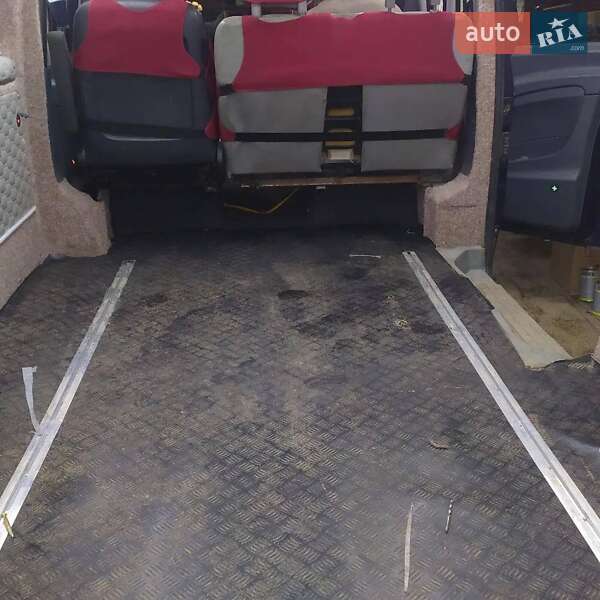 Минивэн Mercedes-Benz Vito 2004 в Межгорье