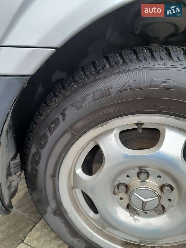 Минивэн Mercedes-Benz Vito 2006 в Сваляве