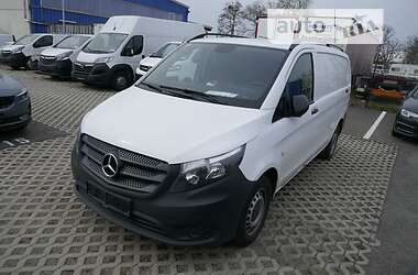 Грузовой фургон Mercedes-Benz Vito 2019 в 