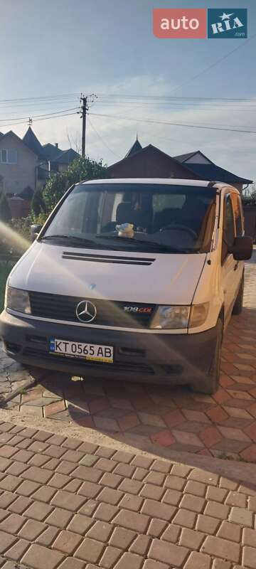 Минивэн Mercedes-Benz Vito 2001 в Снятине