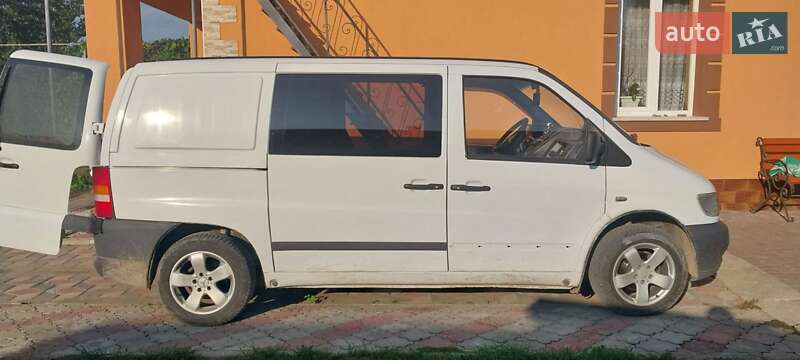 Минивэн Mercedes-Benz Vito 2001 в Снятине