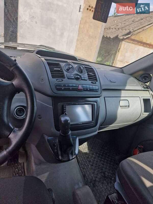 Минивэн Mercedes-Benz Vito 2005 в Кельменцах