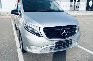 Mercedes-Benz Vito 2021