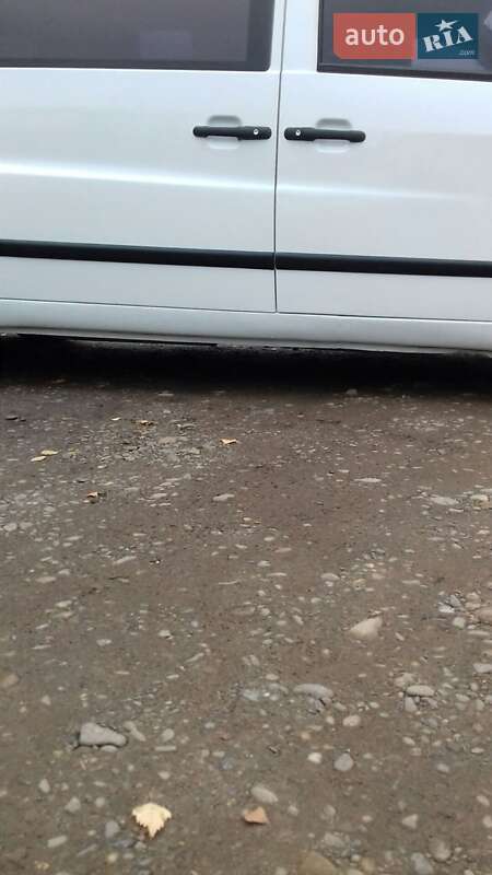 Минивэн Mercedes-Benz Vito 2000 в Заставной