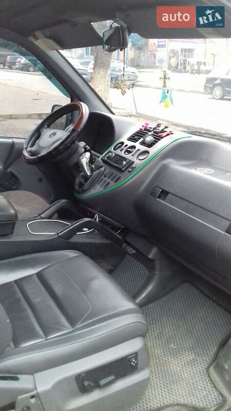 Минивэн Mercedes-Benz Vito 2000 в Заставной