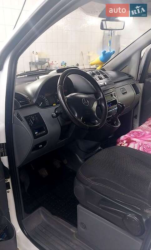 Минивэн Mercedes-Benz Vito 2009 в Котельве