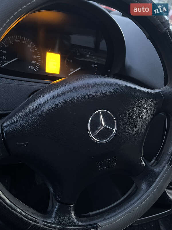 Минивэн Mercedes-Benz Vito 2011 в Киеве фото 7 Минивэн Mercedes-Benz Vito 2011 в Киеве
