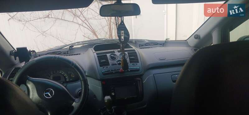 Минивэн Mercedes-Benz Vito 2004 в Павлограде