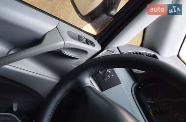 Минивэн Mercedes-Benz Vito 2005 в 