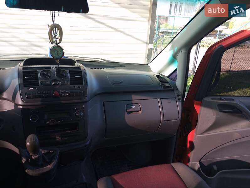 Минивэн Mercedes-Benz Vito 2006 в Косове