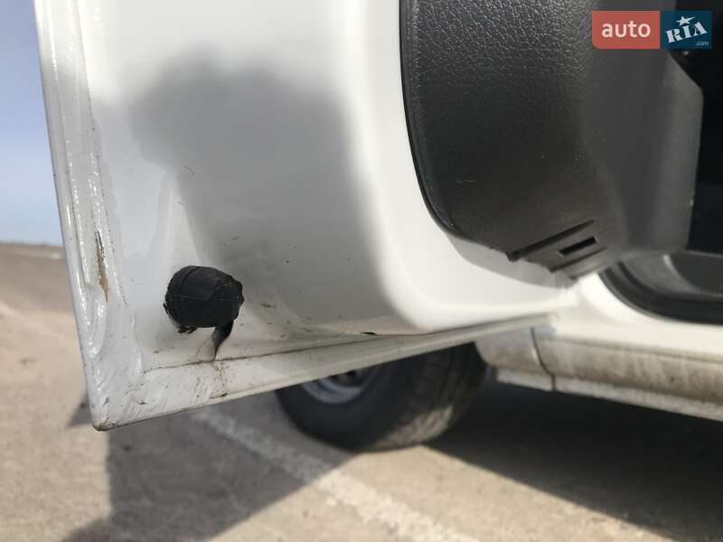 Грузовой фургон Mercedes-Benz Vito 2013 в Ровно
