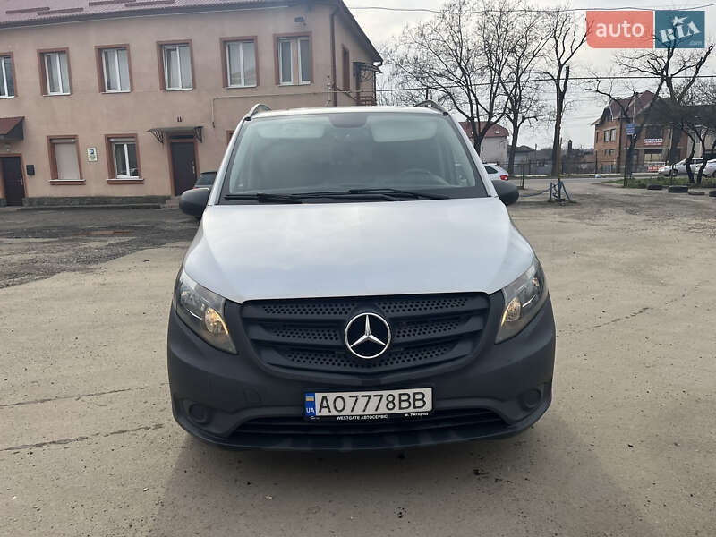 Мінівен Mercedes-Benz Vito 2015 в Ужгороді