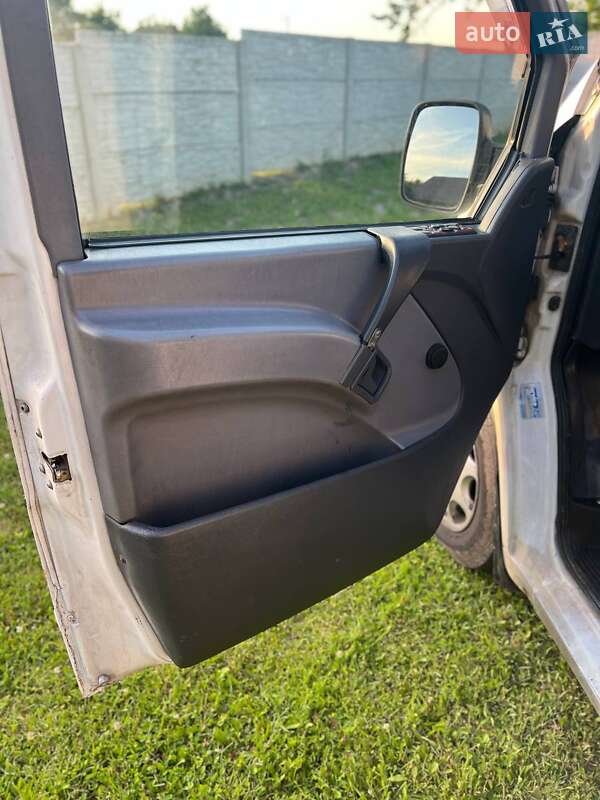 Минивэн Mercedes-Benz Vito 2001 в Ровно