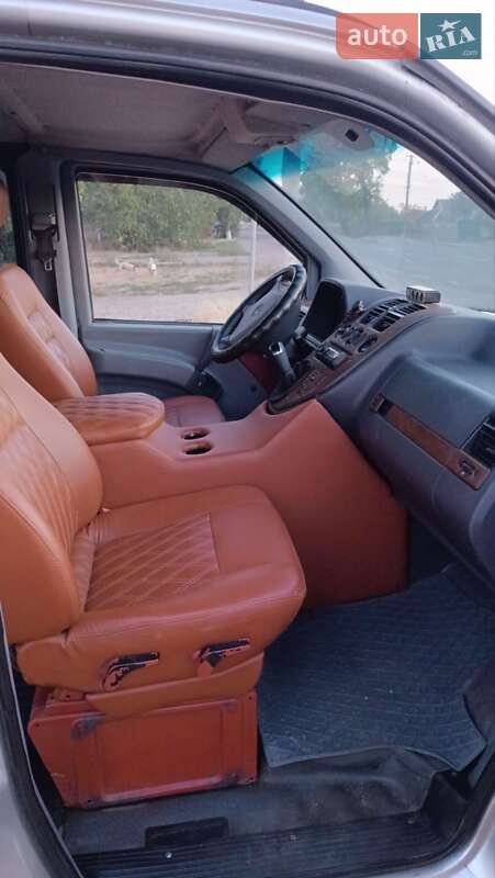 Минивэн Mercedes-Benz Vito 2003 в Николаеве