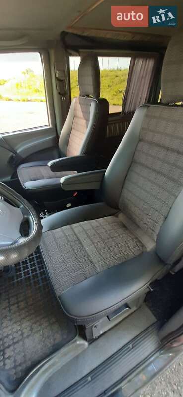 Минивэн Mercedes-Benz Vito 2003 в Черновцах