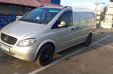 Вантажний фургон Mercedes-Benz Vito 2009 в Рівному