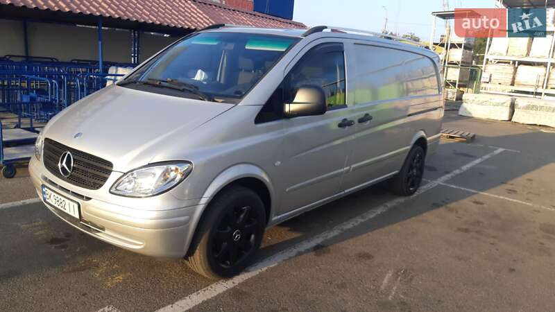 Грузовой фургон Mercedes-Benz Vito 2009 в Ровно