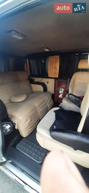 Вантажопасажирський фургон Mercedes-Benz Vito 2003 в Одесі