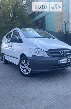 Вантажопасажирський фургон Mercedes-Benz Vito 2013 в Житомирі