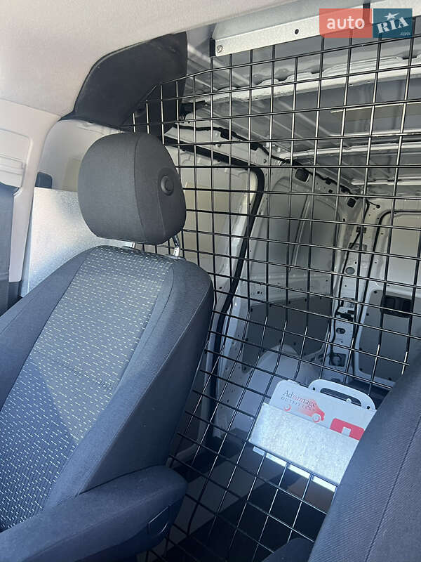 Грузовой фургон Mercedes-Benz Vito 2022 в Пирятине