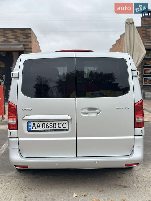 Минивэн Mercedes-Benz Vito 2016 в Киеве