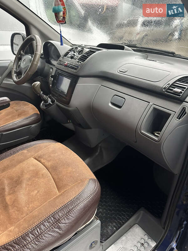 Мінівен Mercedes-Benz Vito 2006 в Герці фото 9 Мінівен Mercedes-Benz Vito 2006 в Герці